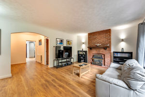 No.2 - Lounge- click for photo gallery